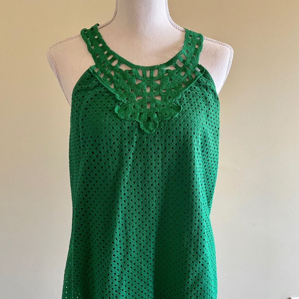 Green knitted tank